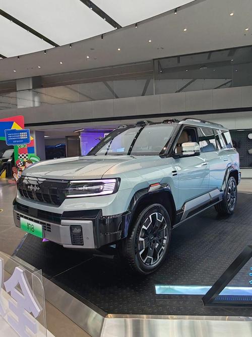 深圳28比亚迪方程豹硬派越野的爆款，英菲尼迪35周年与你共成长